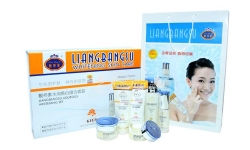 靓邦素左旋维C水润美白组合90win极速体育_jrs看球网直播吧_JRS直播客户端 六件套 全面美白保湿补水90win极速体育_jrs看球网直播吧_JRS直播客户端