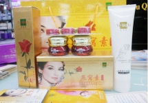 金装燕窝素白里透红去斑90win极速体育_jrs看球网直播吧_JRS直播客户端(二件装）+洗面奶