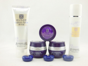 紫玲珑臻白90win极速体育_jrs看球网直播吧_JRS直播客户端养颜美肤美白淡斑女五合一五件90win极速体育_jrs看球网直播吧_JRS直播客户端护肤品90win极速体育_jrs看球网直播吧_JRS直播客户端正品